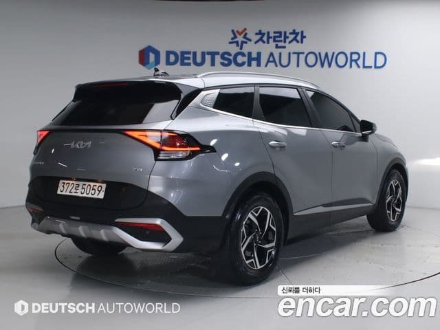 Kia Sportage 2021 — Фото 2/20