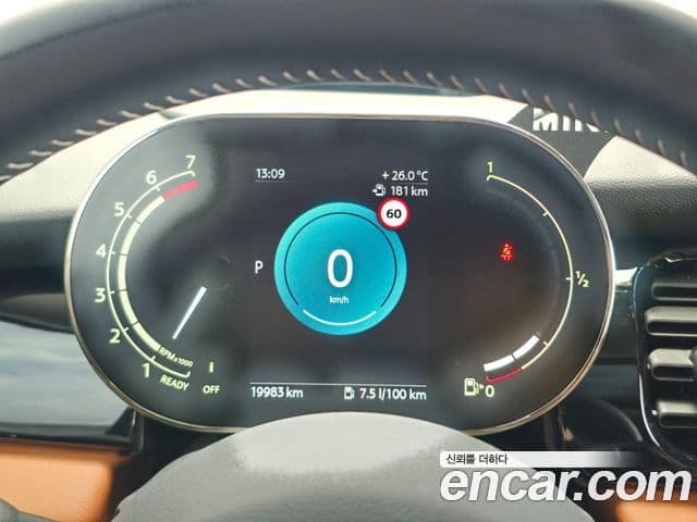 Mini Cooper S 2024 — ფოტო 4/20