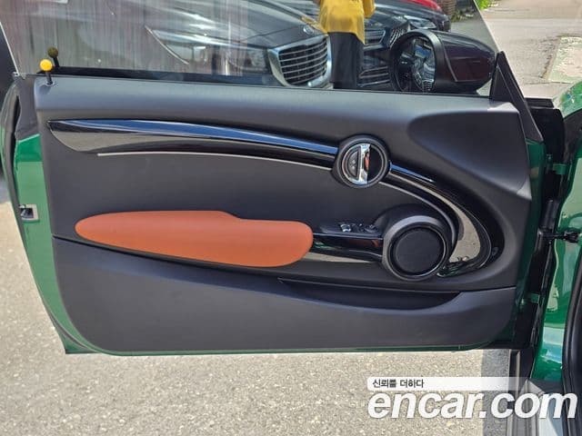Mini Cooper S 2024 — ფოტო 15/20