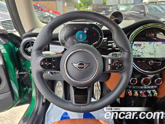 Mini Cooper S 2024 — ფოტო 3/20