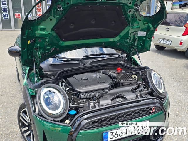 Mini Cooper S 2024 — ფოტო 9/20