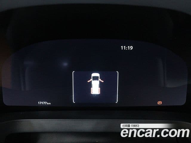 Toyota Alphard 2023 — Photo 10/20