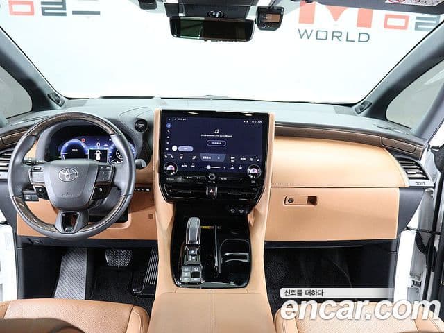 Toyota Alphard 2023 — Photo 20/20