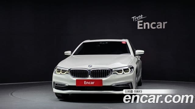 BMW 5 Series 2019 — ფოტო 3/20