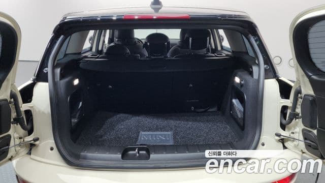 Mini Cooper Clubman 2022 — Şəkil 17/20