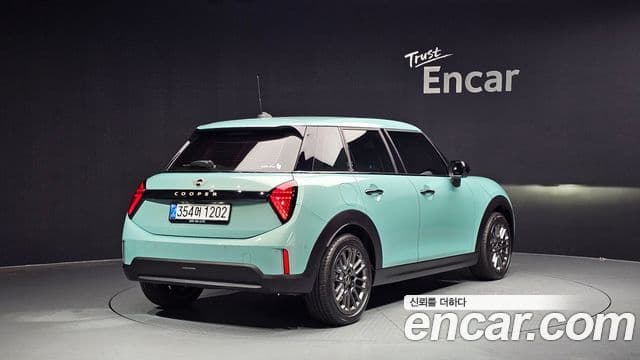 Mini Cooper C 2025 — Şəkil 2/20