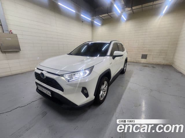 Toyota RAV4 2020 — Фото 7/20