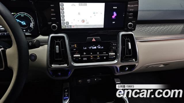 Kia Sorento 2023 — Фото 13/20