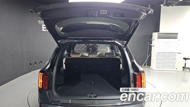 Kia Sorento 2023 — Фото 20/20