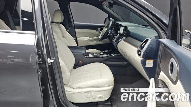 Kia Sorento 2023 — Şəkil 4/38