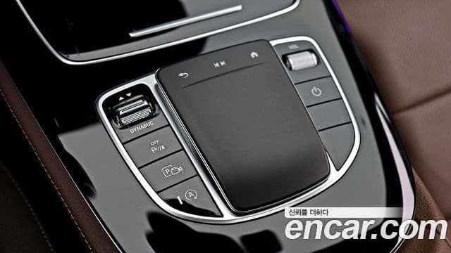 Mercedes-Benz E-Class 2021 — Şəkil 17/20