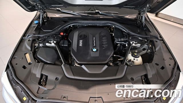 BMW 7 Series 2020 — ფოტო 7/18