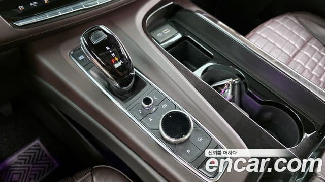 Cadillac Escalade 2021 — Şəkil 9/20