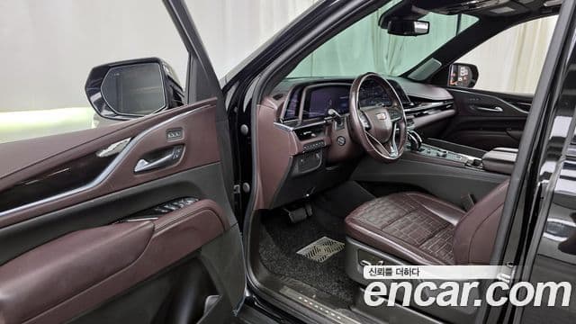 Cadillac Escalade 2021 — Şəkil 10/20