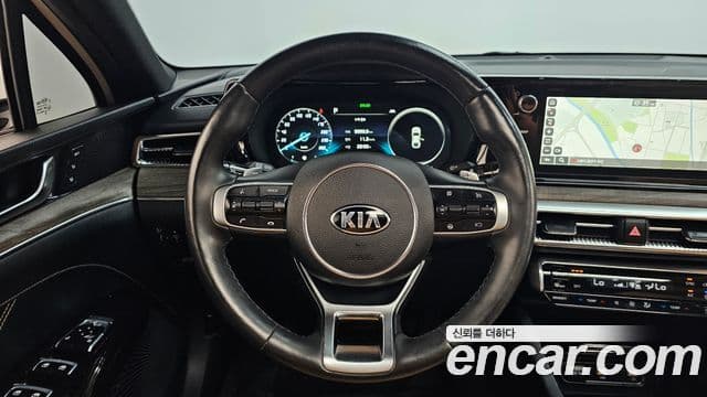 Kia K5 2021 — Şəkil 14/20