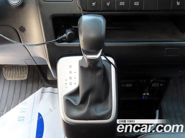 Hyundai Staria 2022 — Şəkil 8/20