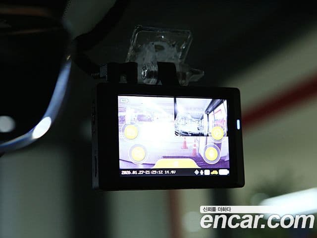 Genesis GV70 2021 — Şəkil 16/20