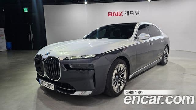 BMW 7 Series 2023 — ფოტო 15/18