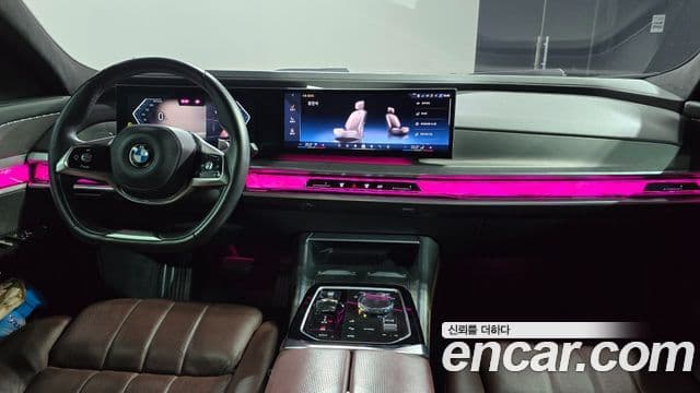 BMW 7 Series 2023 — ფოტო 4/18