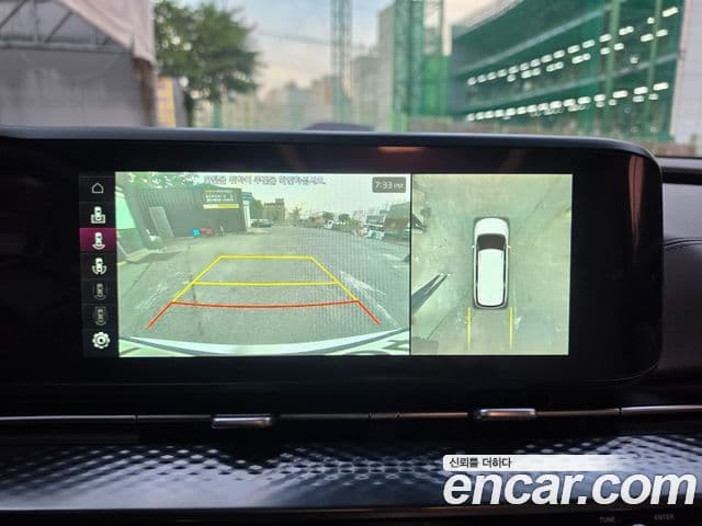Kia Carnival 2021 — ფოტო 13/20