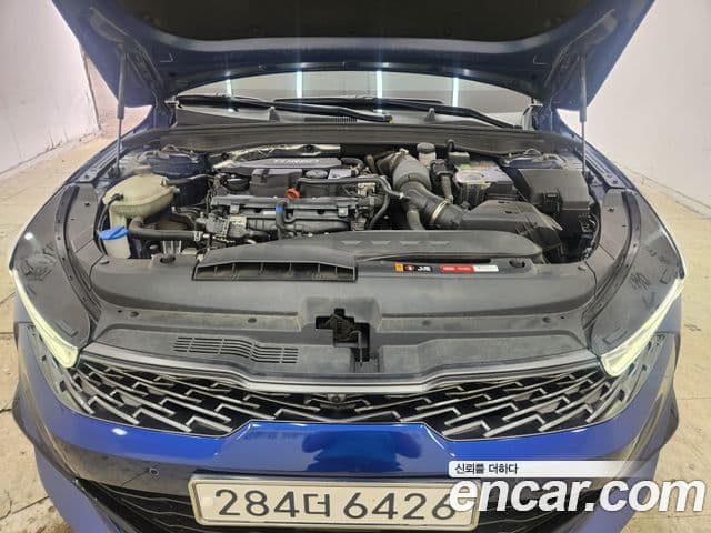 Kia K5 2020 — ფოტო 15/20