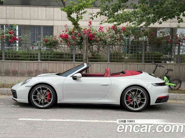Porsche 911 2023 — Şəkil 7/20