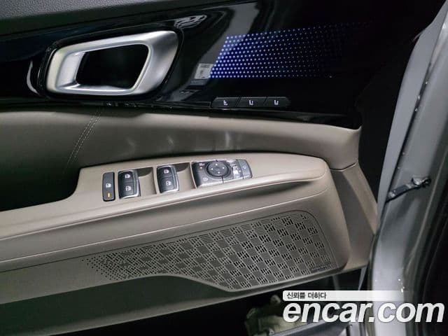 Kia Carnival 2025 — ფოტო 6/20