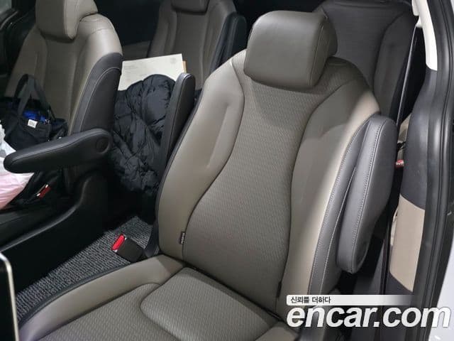 Kia Carnival 2025 — ფოტო 9/20