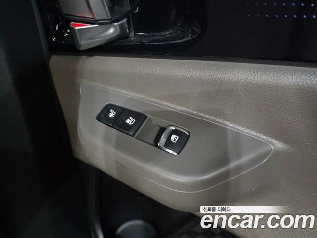 Kia Carnival 2025 — ფოტო 10/20