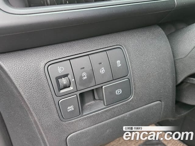 Hyundai Staria 2023 — ფოტო 13/20