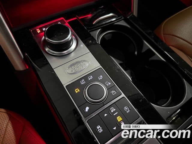Land Rover Discovery 5 2019 — Şəkil 9/20