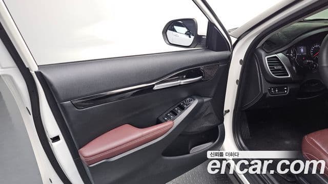 Kia Seltos 2021 — Şəkil 2/32
