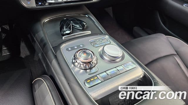 Genesis G90 2023 — Şəkil 9/20