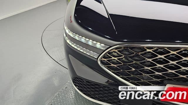 Genesis G90 2023 — ფოტო 3/34