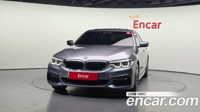 BMW 5 Series 2018 — ფოტო 3/20