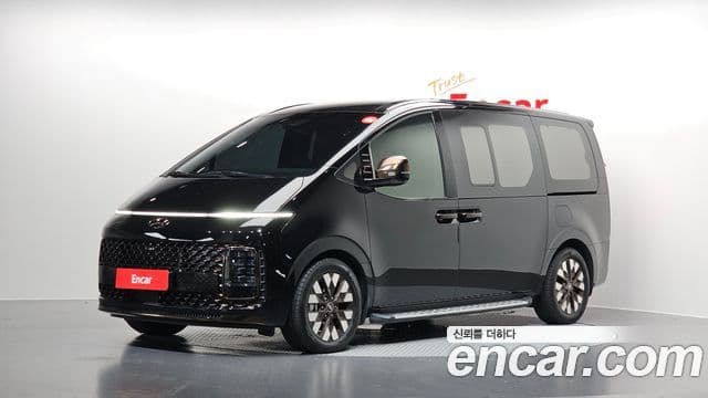 Hyundai Staria 2024 — ფოტო 1/20