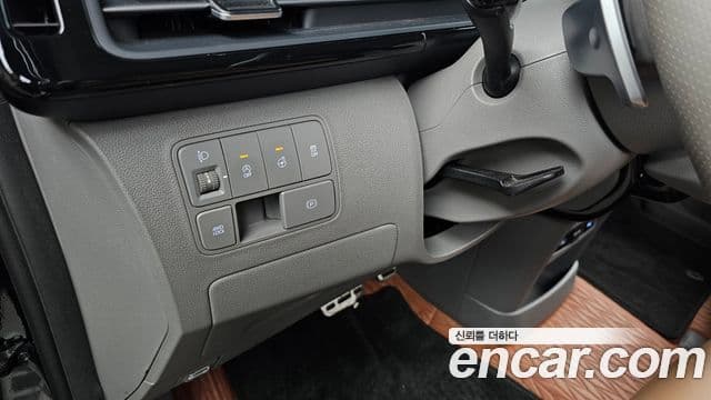 Hyundai Staria 2024 — ფოტო 14/20
