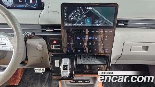 Hyundai Staria 2024 — ფოტო 15/20