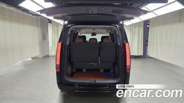 Hyundai Staria 2024 — ფოტო 20/20