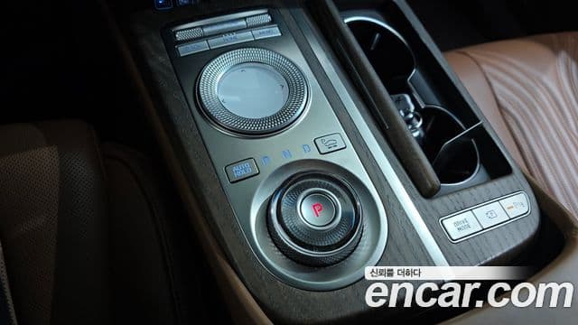 Genesis Electrified G80 2021 — Şəkil 9/20