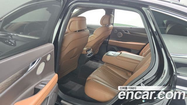 Genesis Electrified G80 2021 — Şəkil 12/20