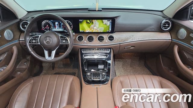 Mercedes-Benz E-Class 2019 — Фото 7/20