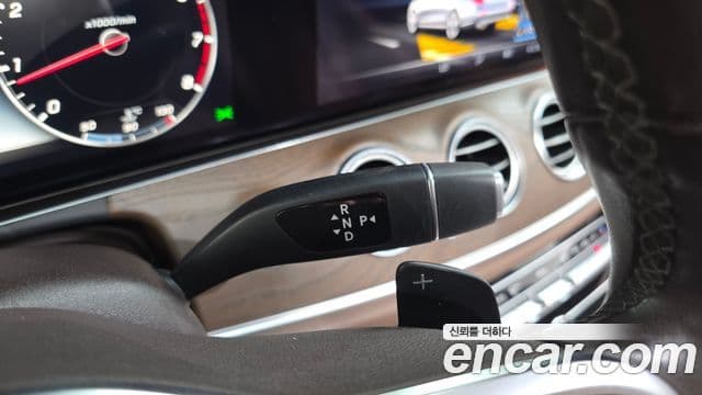 Mercedes-Benz E-Class 2019 — Фото 20/20