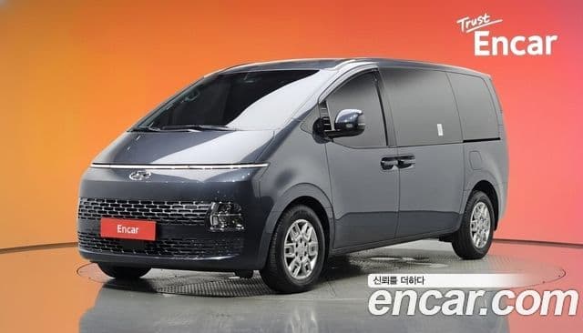 Hyundai Staria 2023 — ფოტო 1/20
