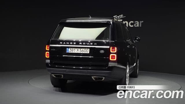 Land Rover Range Rover 2018 — Фото 4/20