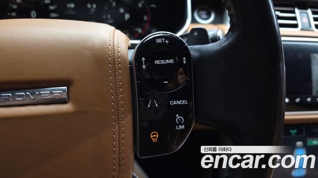 Land Rover Range Rover 2018 — Photo 19/35