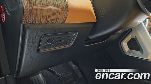 Land Rover Range Rover 2018 — Photo 24/35