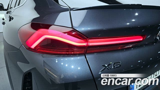 BMW X6 2021 — Photo 24/33