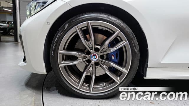 BMW 3 Series 2022 — ფოტო 4/20