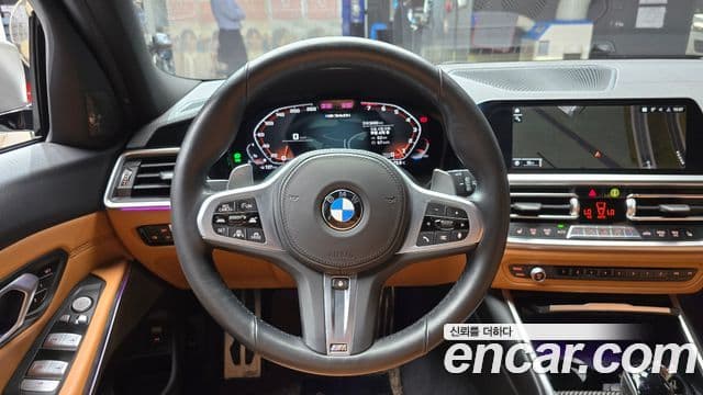 BMW 3 Series 2022 — ფოტო 12/20
